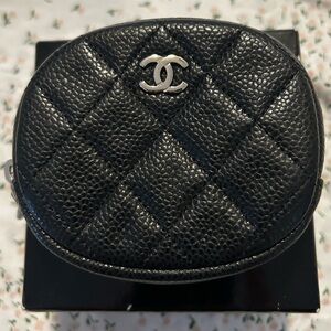 CHANEL Black Quilted Caviar Leather Round Cosmetic Pouch with Silver CC